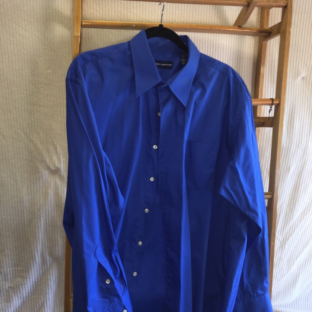 Men’s XL long sleeve shirt 17.5 x 34-35